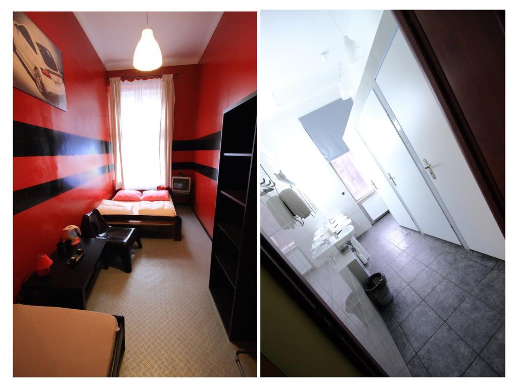 Smocza Jama Hostel Krasków Exteriör bild